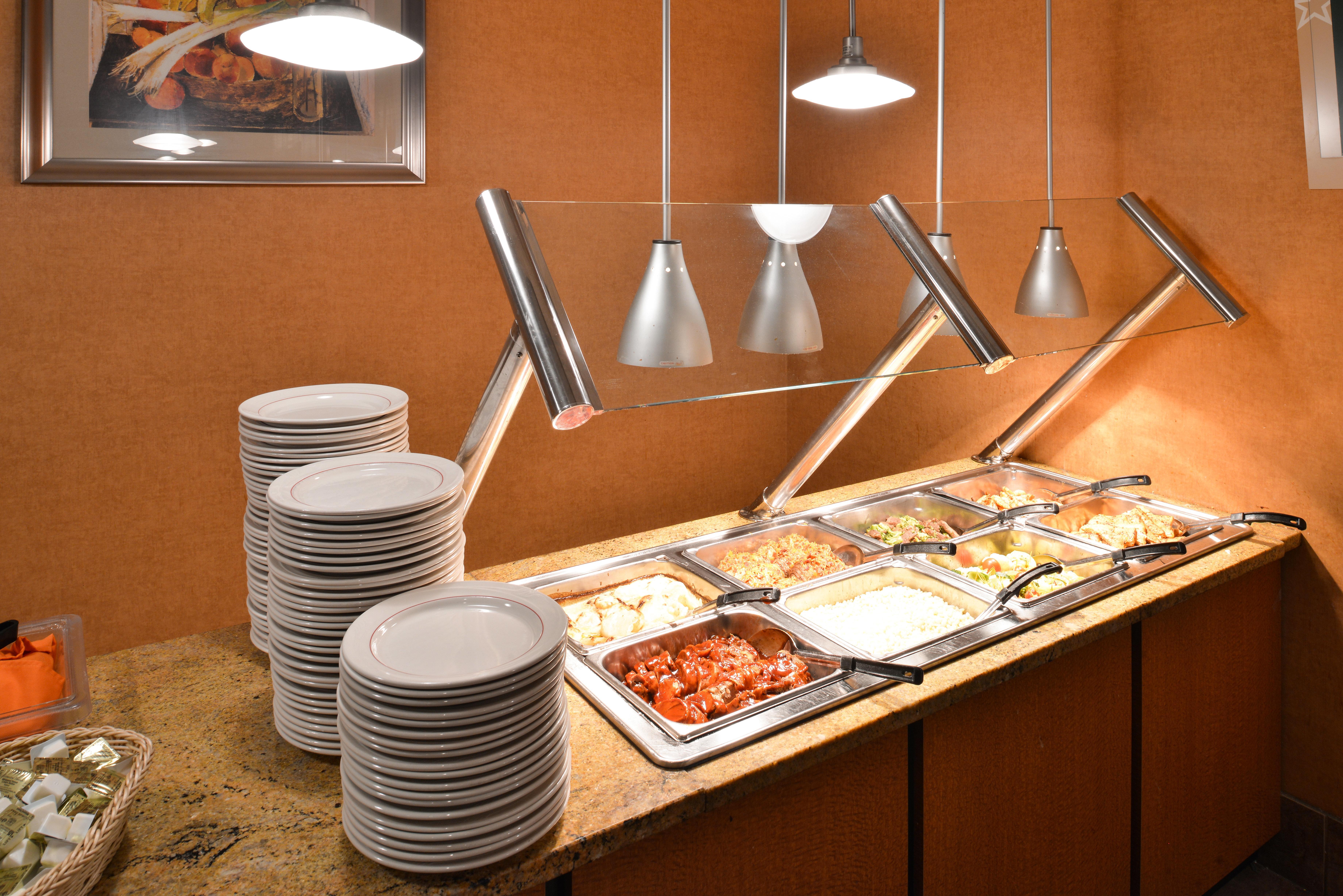 Holiday Inn Martinsburg By Ihg Bagian luar foto