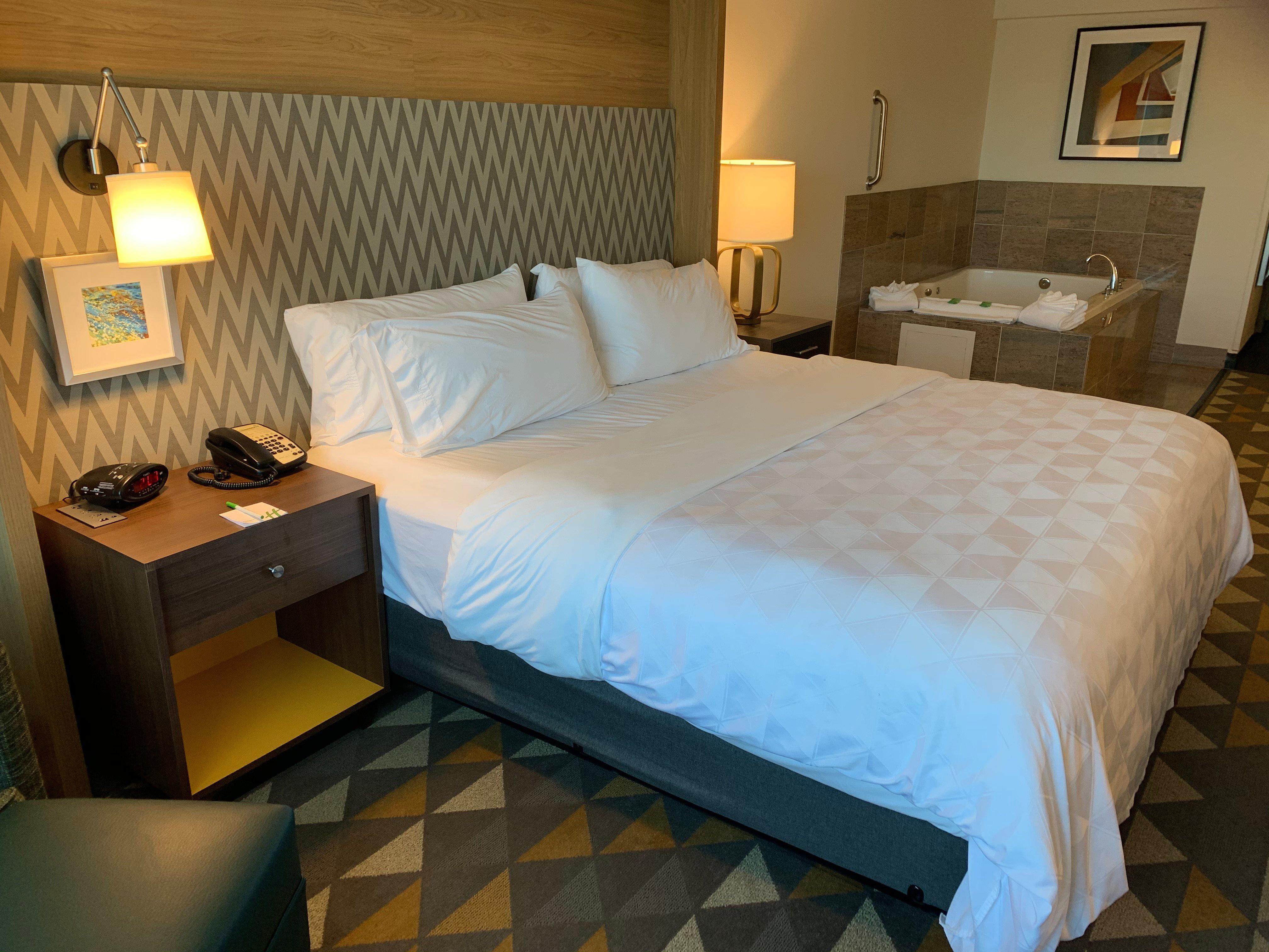 Holiday Inn Martinsburg By Ihg Bagian luar foto