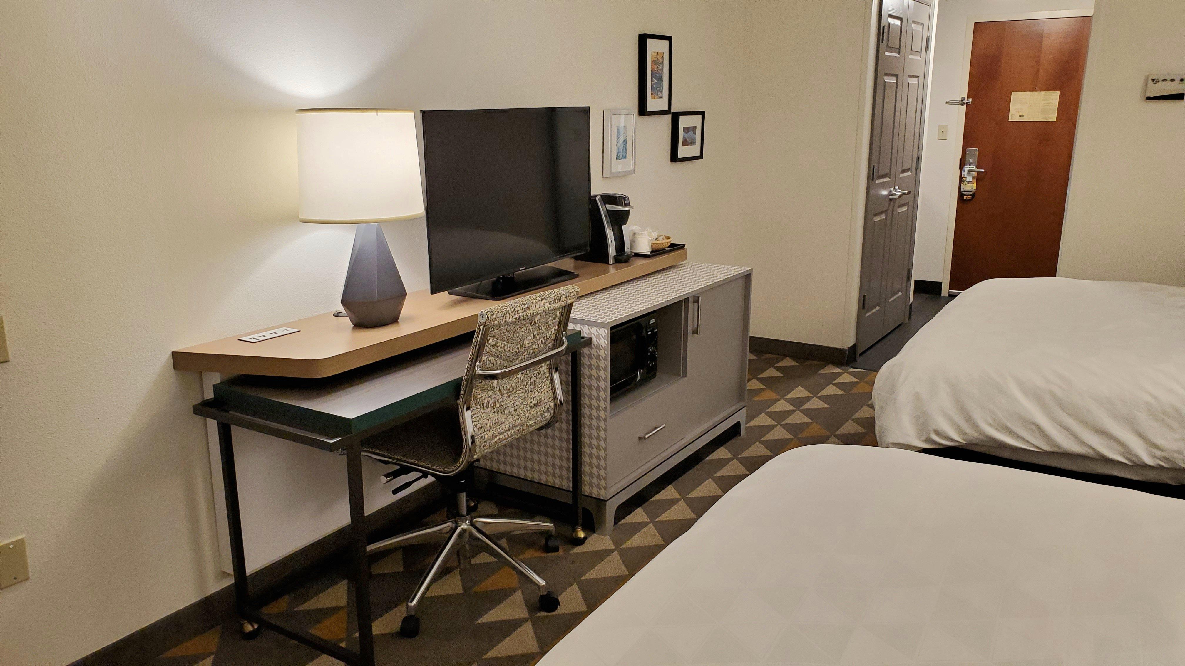 Holiday Inn Martinsburg By Ihg Bagian luar foto