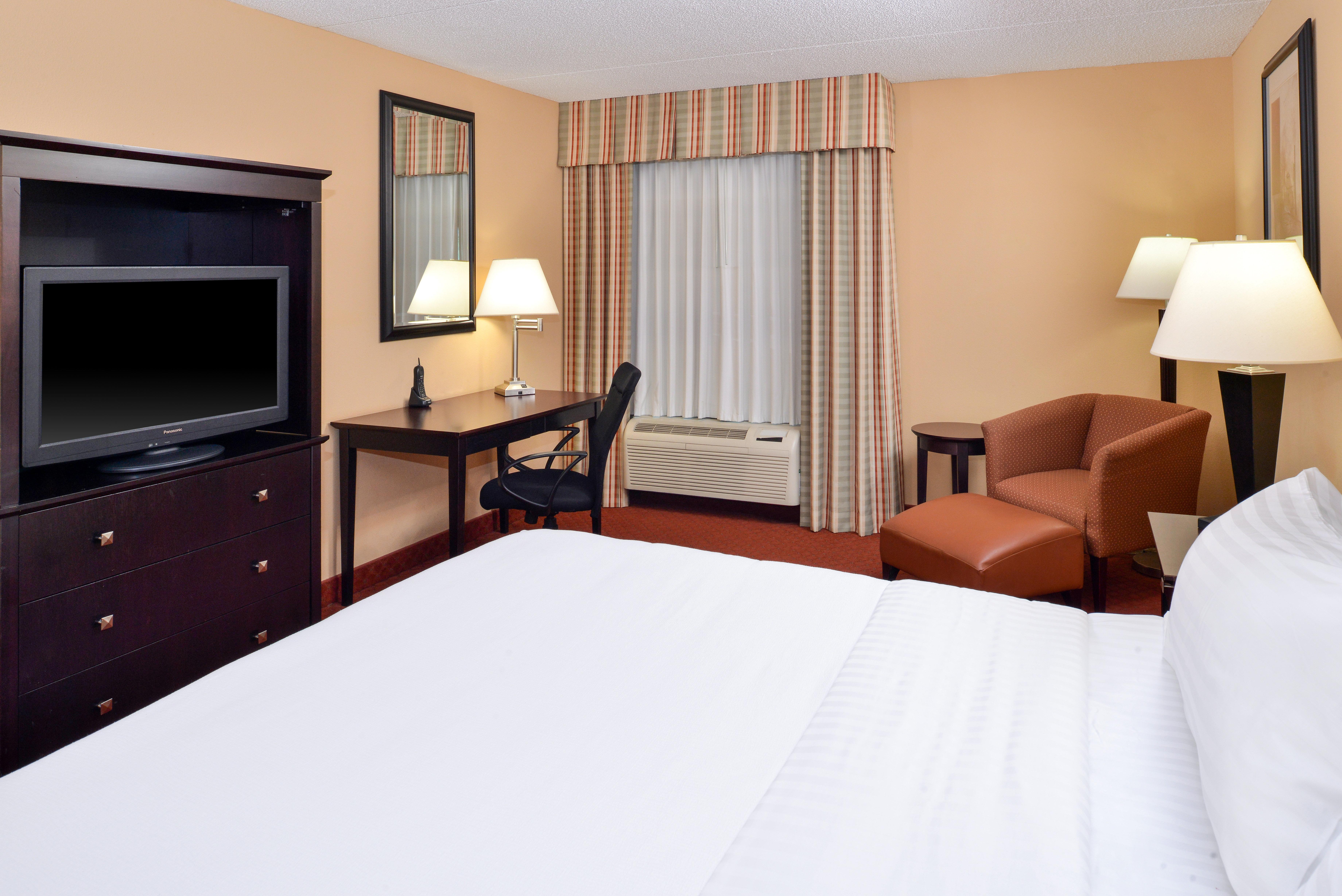 Holiday Inn Martinsburg By Ihg Bagian luar foto