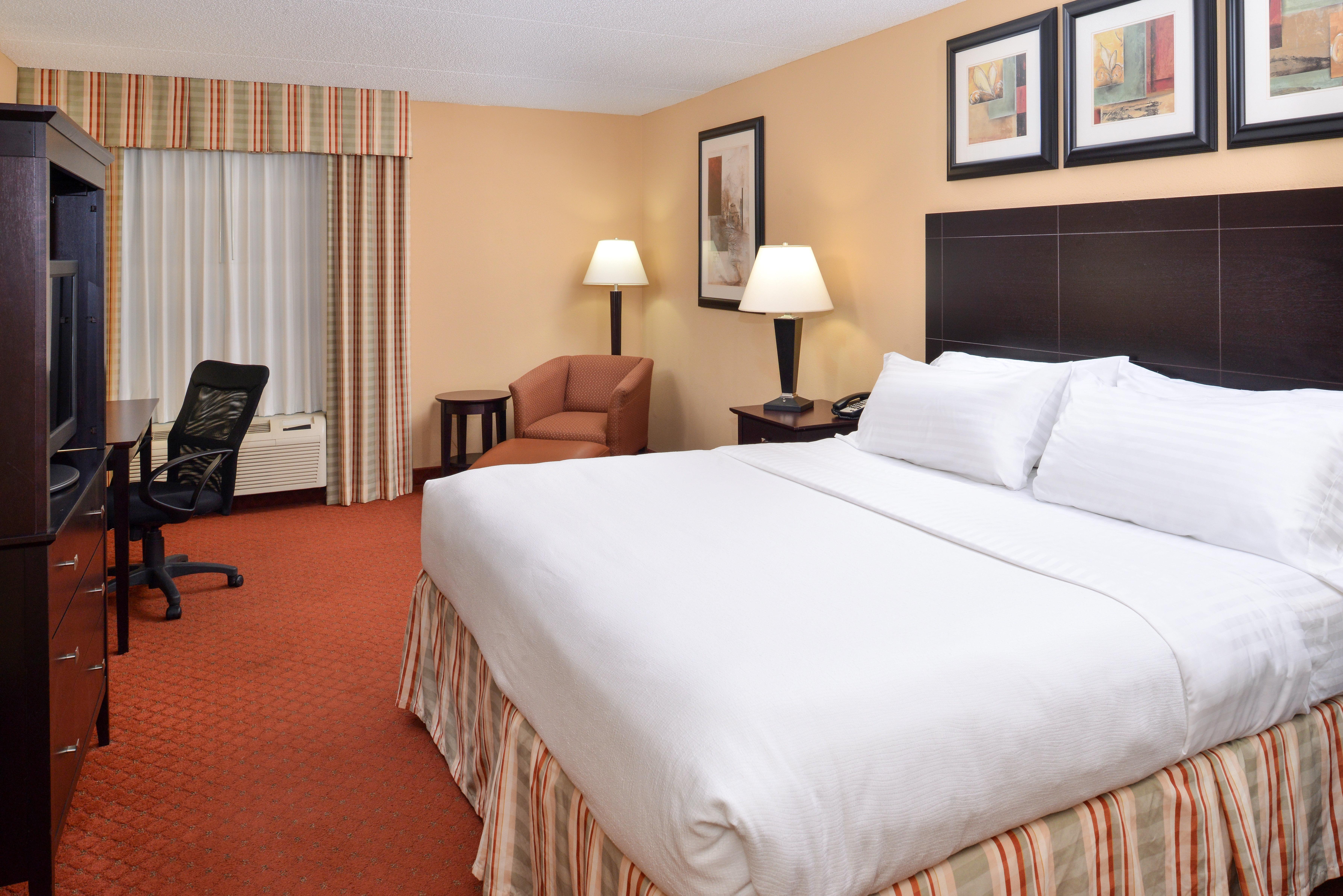 Holiday Inn Martinsburg By Ihg Bagian luar foto